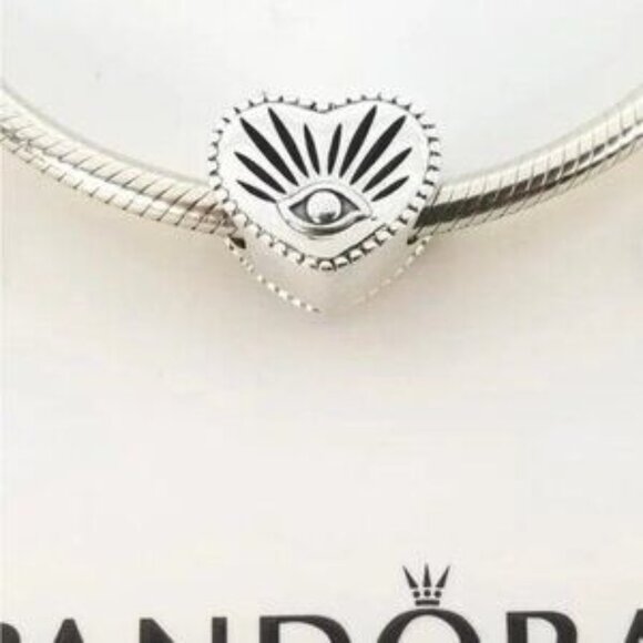 Pandora All-seeing Eye & Heart Charm - Picture 3 of 5